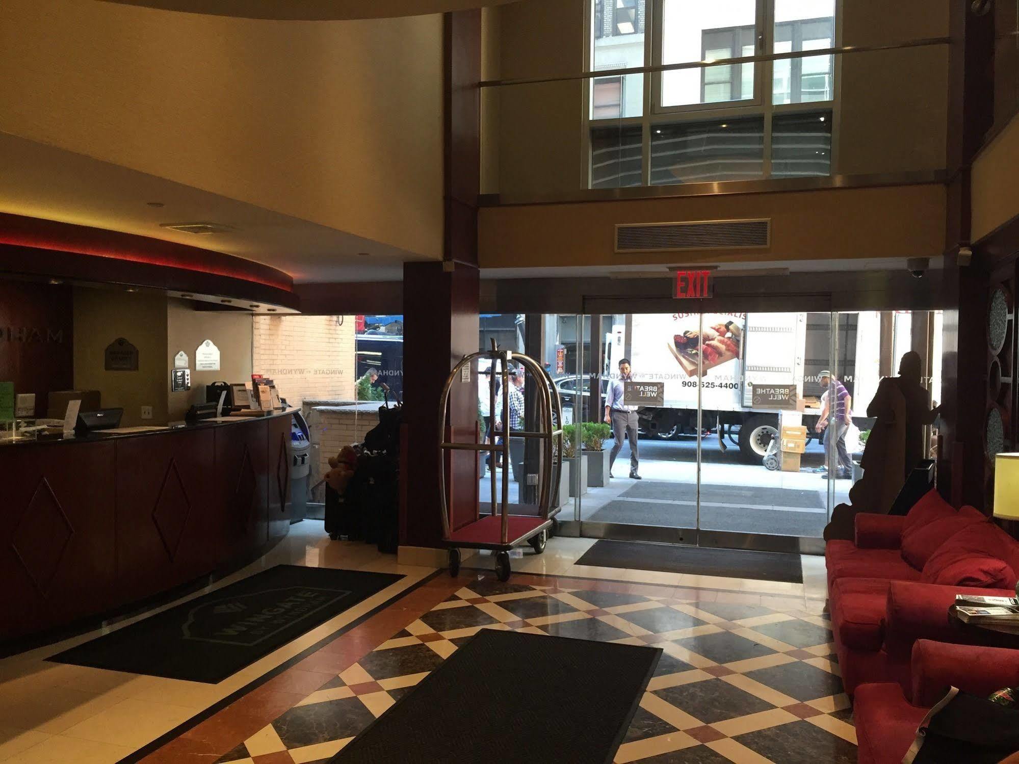 Wingate By Wyndham Manhattan Midtown New York Extérieur photo